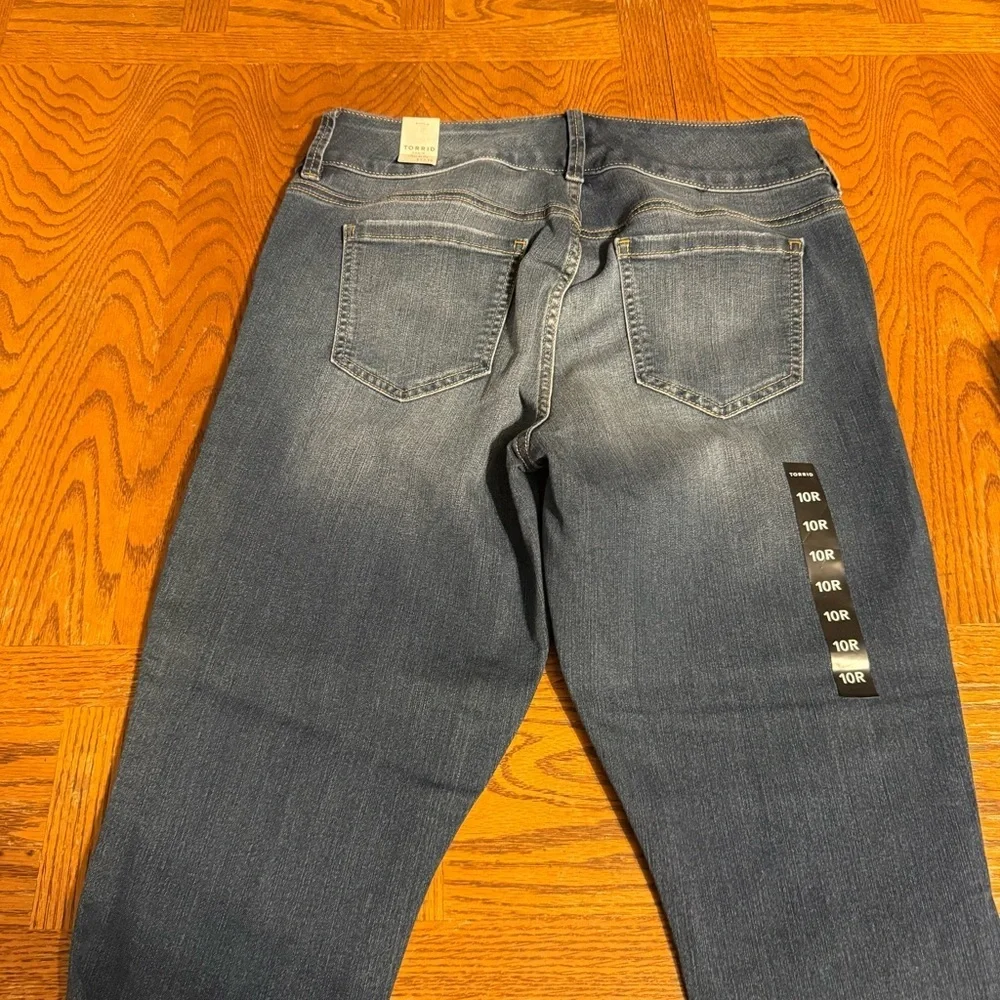 NEW Torrid Skinny Stretch Jeggings in Cascade Blue Sz 10 Casual Comfort
